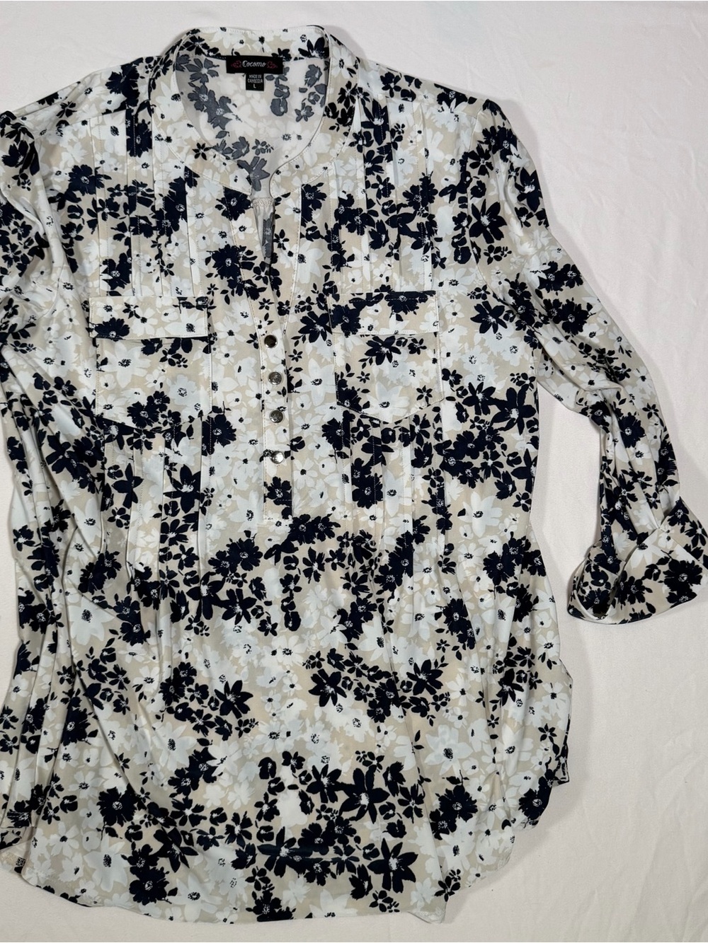 Cocomo Navy & Cream Floral Button-Front Tunic